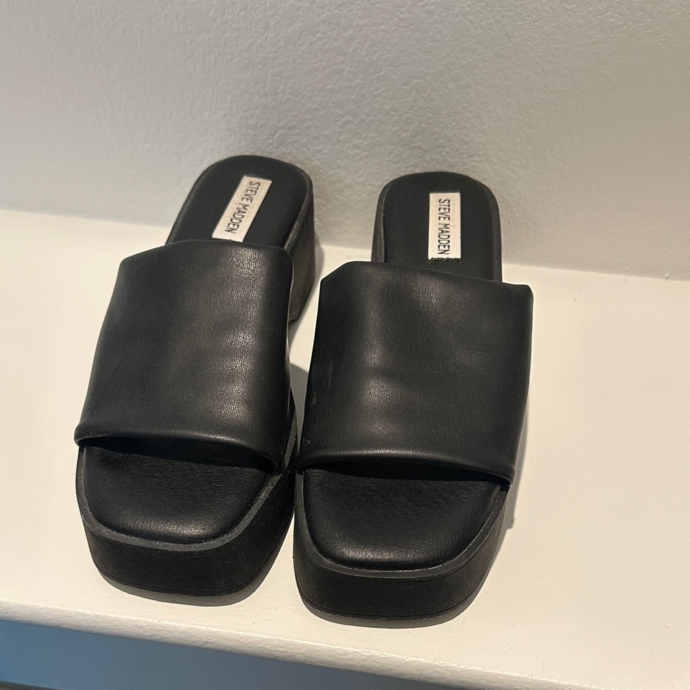 Steve Madden Black Leather Mules